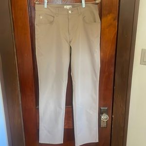 Peter Millar eb66 Performance 5 Pocket Pant - Khaki. Size 32/32